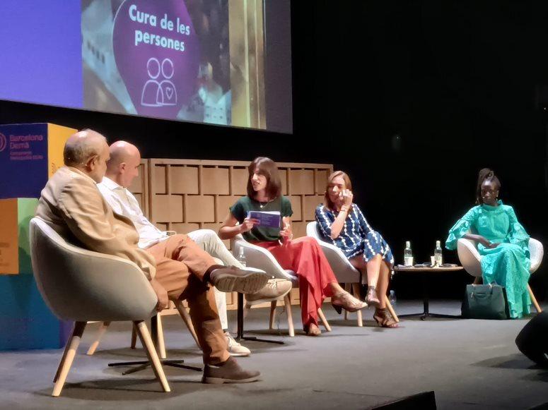 Lluís Torrens, Vicente Guallart, Patricia Álvarez, Marta Angerri, Marie Faye, en la segunda mesa de debate del #CiclePròspera