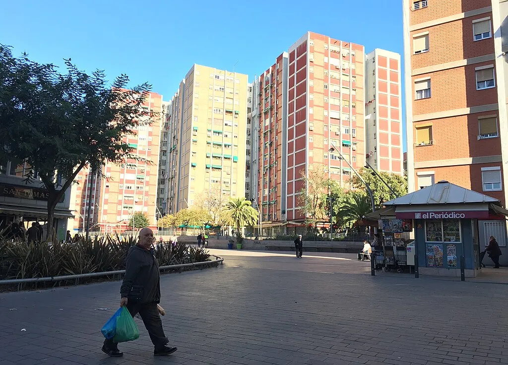 Plaça de la Verge del Pilar - Cornellà de Llobregat