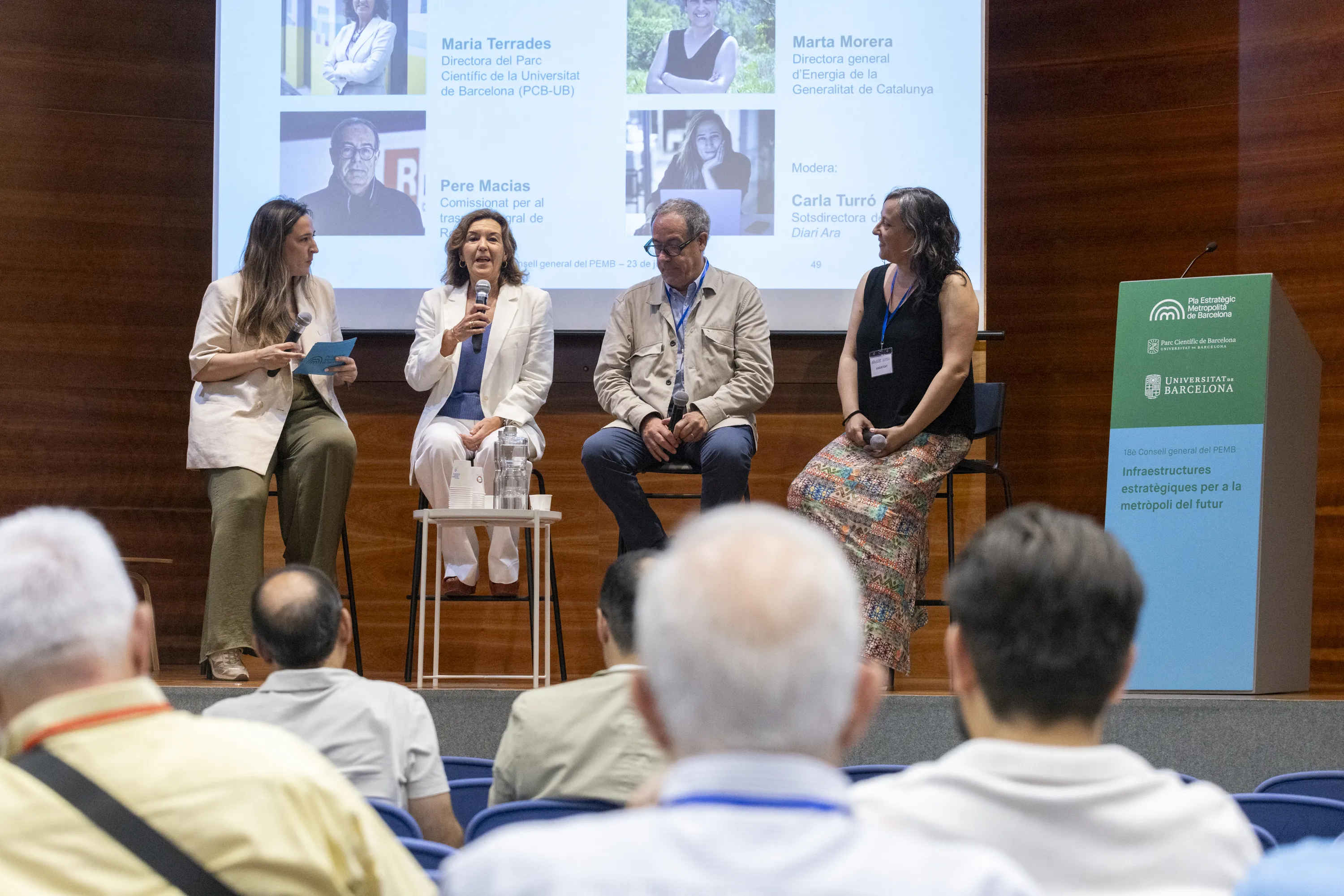 Foto de la taula rodona